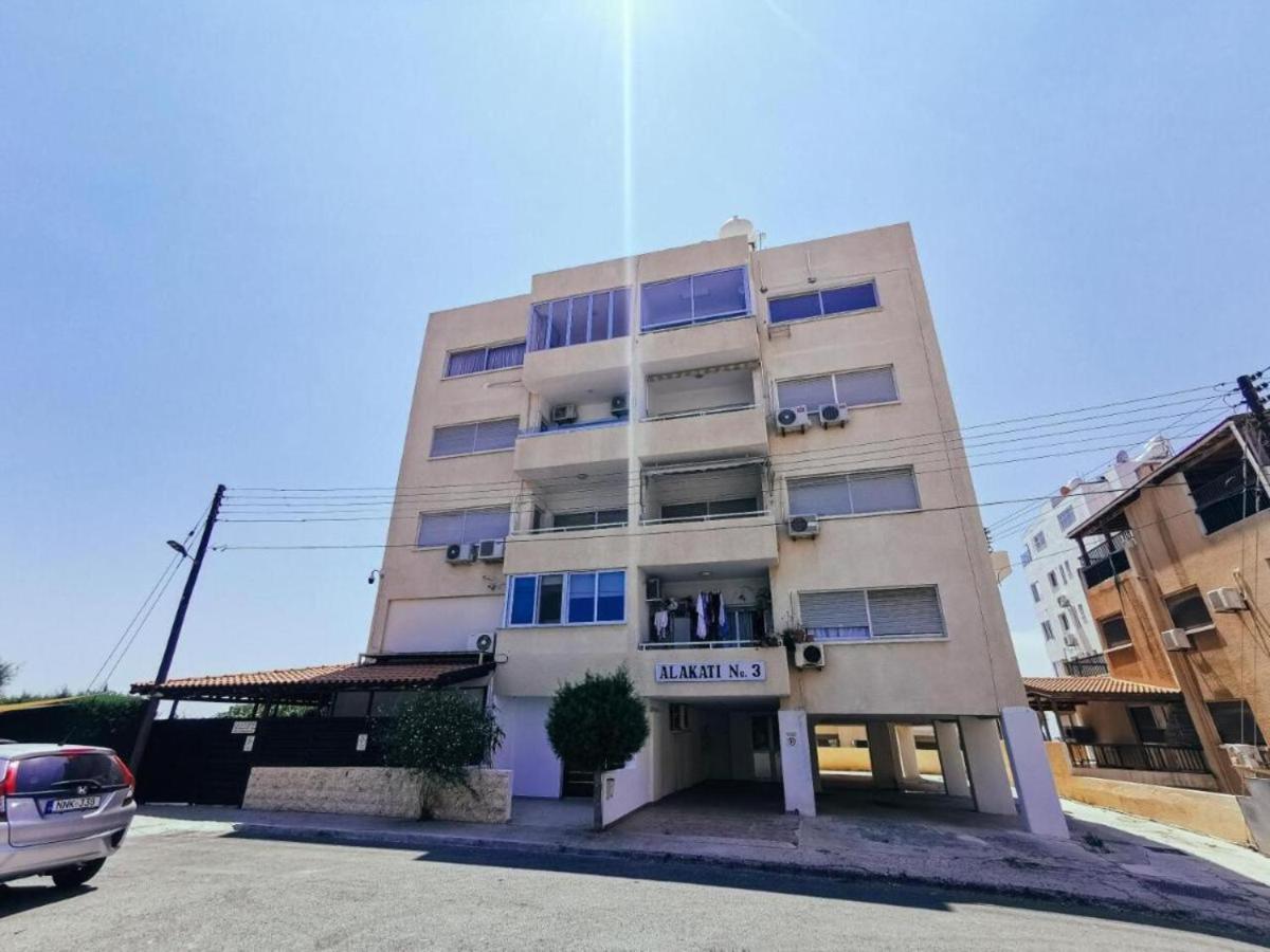 Capri Sea View One Bedroom Larnaca Exterior foto